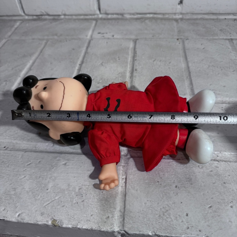 Vintage Applause Lucy Van Pelt Peanuts Doll 1952-1966 United Features Sy… - Picture 4 of 11